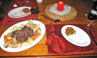 pot_roast_table.jpg